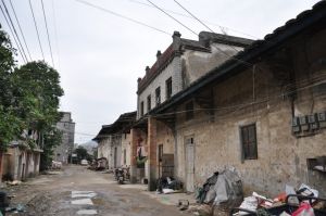 土楼及青砖建筑侧面（拍摄：红衣棒糖人/2012.1）