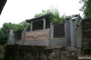 谢安薛梦雷墓正面（从南到北）（来源：严可清摄于2009年6月）