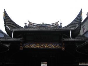潘墩毓麟宫戏台尾顶（从北到南）（来源：严可清摄于2009年6月）