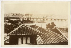 1939年6月，日本人从苍霞东瀛学校旧址位置拍摄的万寿桥和仓山（来源：林轶南收藏）
