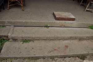 台阶柜台脚和檐下铺石（拍摄：红衣棒糖人/2015.1）