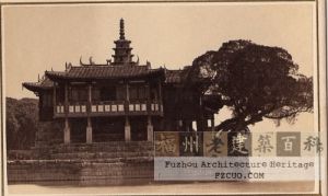 1868年舍恩克（F. Schoenke）拍摄的金山寺（来源：ebay.com）