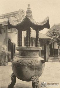 寺内香炉，摄于1929年（来源：《支那文化史迹·第六辑》，法藏馆）