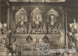 法堂中的三座佛像（来源：支那文化史迹·第六辑，法藏馆）
