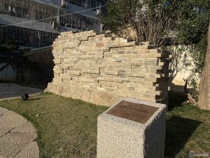 冶山公园内的贡院砖墙残段（几雨 摄于2021.2）